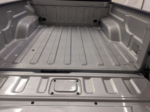 Used 2022 Jeep Gladiator Sport AWD/4WD image 23