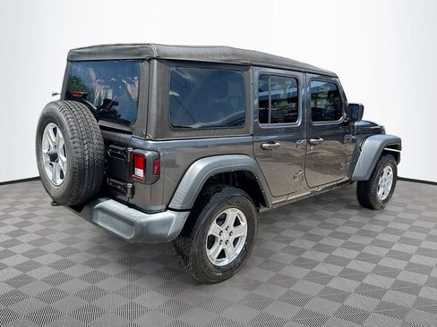Used 2022 Jeep Wrangler Unlimited Sport AWD/4WD image 6