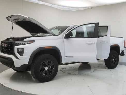 Used 2024 GMC Canyon Elevation image 10