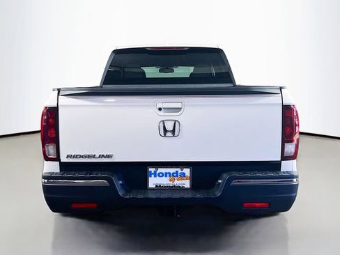 Used 2017 Honda Ridgeline RTL-T image 6