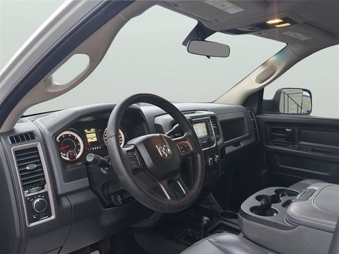 Used 2017 RAM 2500 Tradesman w/ Chrome Appearance Group AWD/4WD image 10