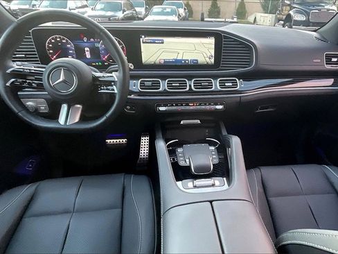 Used 2025 Mercedes-Benz GLS 450 GLS 450 image 13