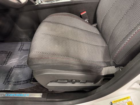 Used 2016 Chevrolet Equinox LT image 19