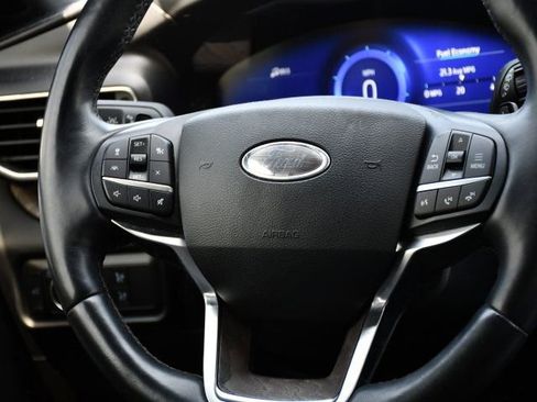 Used 2020 Ford Explorer Platinum w/ Premium Technology Package AWD/4WD image 24