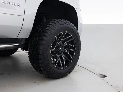 Used 2016 Chevrolet Suburban LTZ AWD/4WD image 18