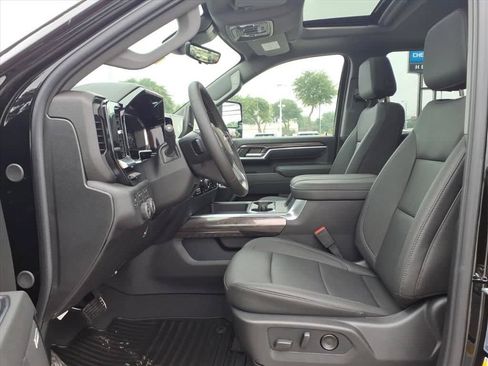New 2026 Chevrolet Silverado 3500 LTZ w/ LTZ Plus Package AWD/4WD image 17