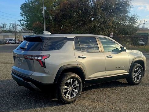 Used 2025 Chevrolet Equinox LT image 7