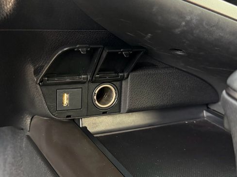 Certified 2022 Toyota Camry SE image 25