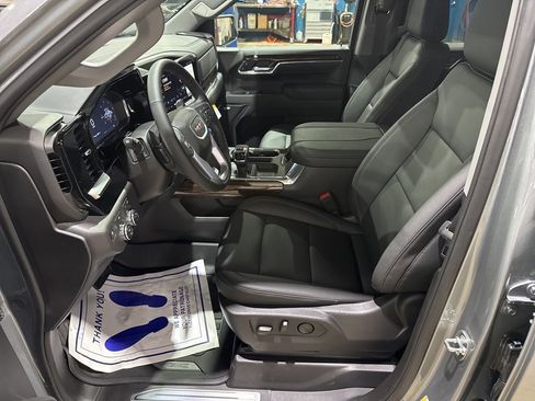 New 2026 GMC Sierra 1500 Elevation image 18