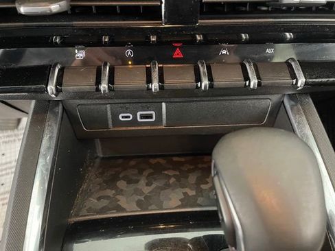 Used 2025 GMC Canyon Elevation w/ Convenience Package AWD/4WD image 43