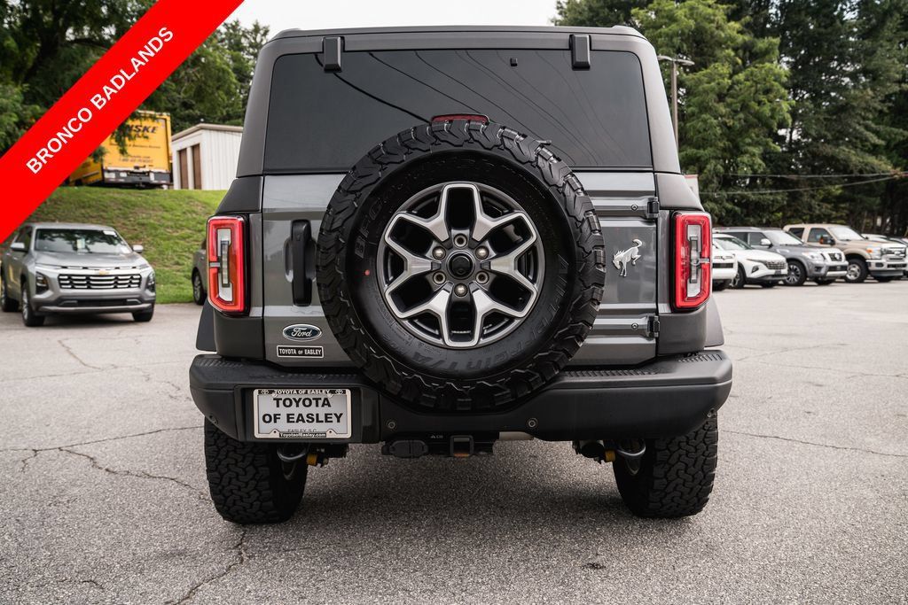 Used 2024 Ford Bronco Badlands AWD/4WD image 6