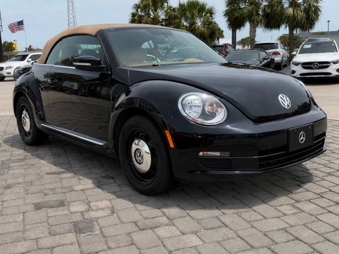 Used 2013 Volkswagen Beetle 2.5 FWD image 3
