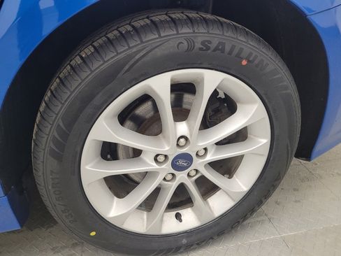 Used 2020 Ford Fusion SE image 31