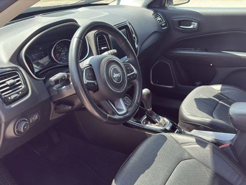 Used 2021 Jeep Compass Limited w/ Sun and Sound Group image 10