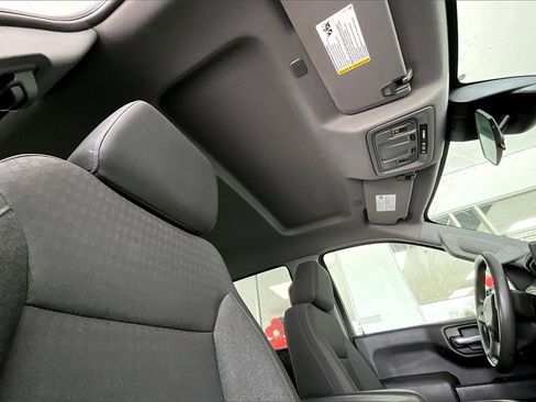 Used 2023 Chevrolet Silverado 1500 Custom Trail Boss image 28