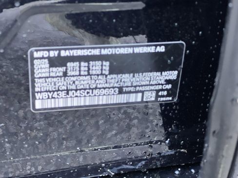 New 2025 BMW i7 eDrive50 w/ Executive Package image 28