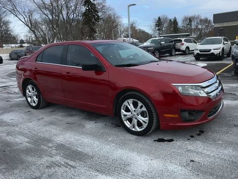 Used 2012 Ford Fusion SE image 2