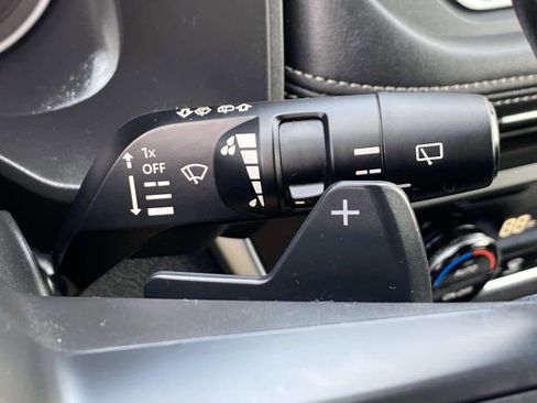 Used 2024 Nissan Rogue SV image 20