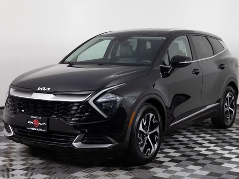 Used 2023 Kia Sportage EX FWD image 2