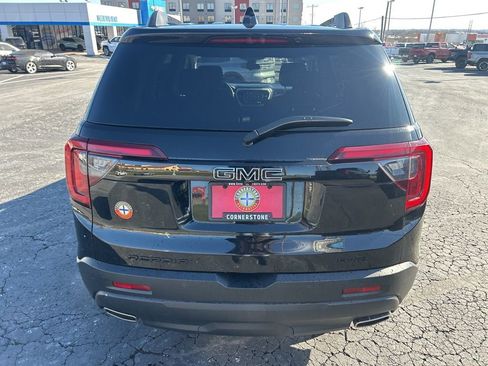Used 2023 GMC Acadia SLE w/ Infotainment Package image 6