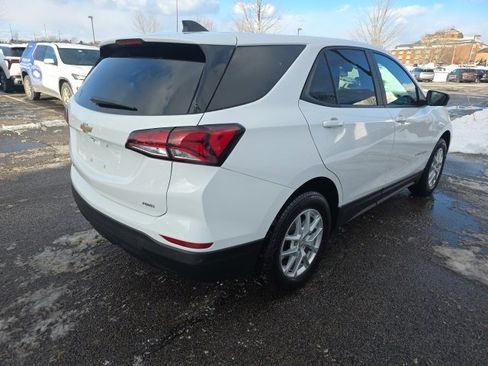 Used 2024 Chevrolet Equinox LS image 4