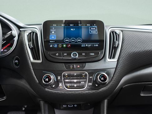 Used 2022 Chevrolet Malibu LT image 15