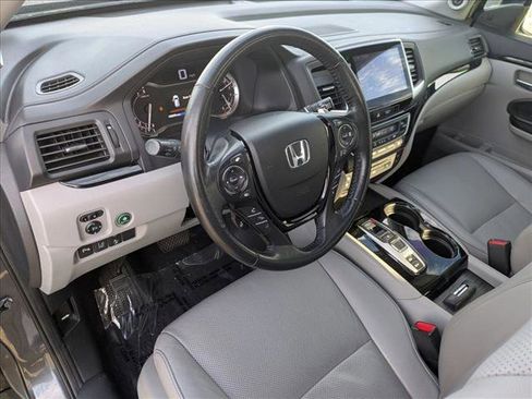 Used 2016 Honda Pilot Elite image 10