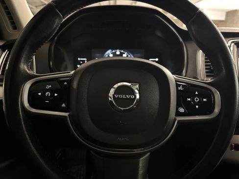 Used 2018 Volvo XC90 T5 Momentum image 23