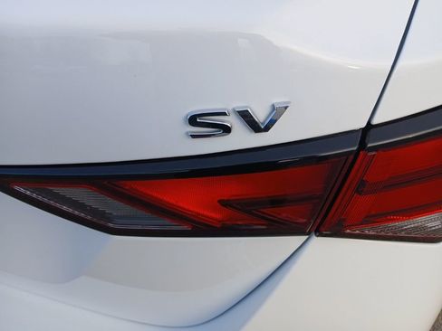 Used 2024 Nissan Sentra SV image 10