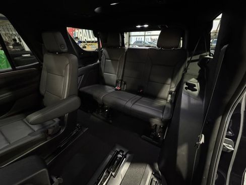 Used 2023 Chevrolet Tahoe High Country image 11