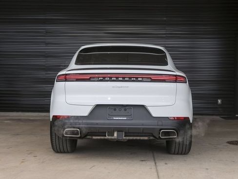 Certified 2026 Porsche Cayenne Coupe AWD/4WD image 6