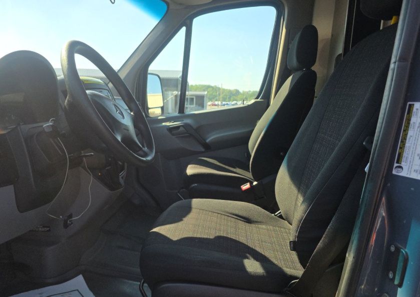 Used 2018 Mercedes-Benz Sprinter 2500 image 8