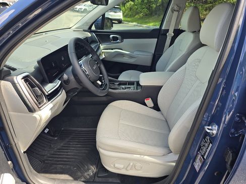 New 2025 Kia Sorento EX image 5