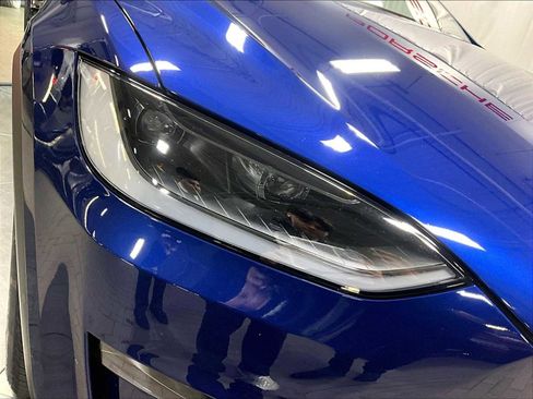 Used 2024 Tesla Model X Plaid image 15