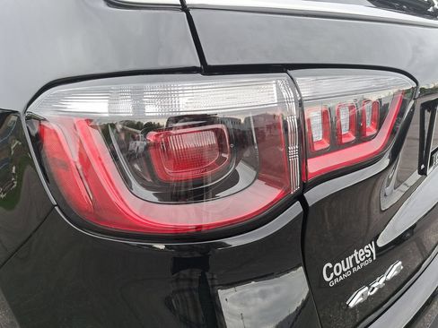 Certified 2024 Jeep Compass Limited AWD/4WD image 32