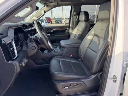 Used 2024 GMC Sierra 1500 Denali w/ Denali Reserve Package AWD/4WD image 24