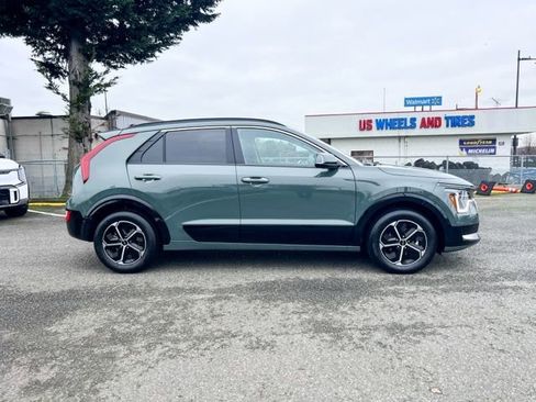 New 2025 Kia Niro SX image 5
