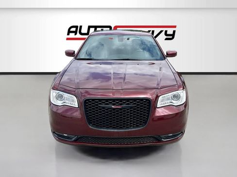 Used 2023 Chrysler 300 S RWD image 2