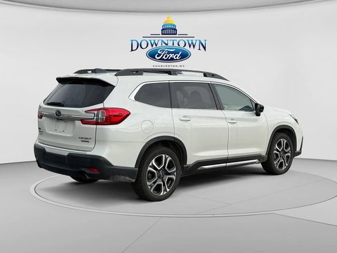 Used 2025 Subaru Ascent Limited AWD/4WD image 3