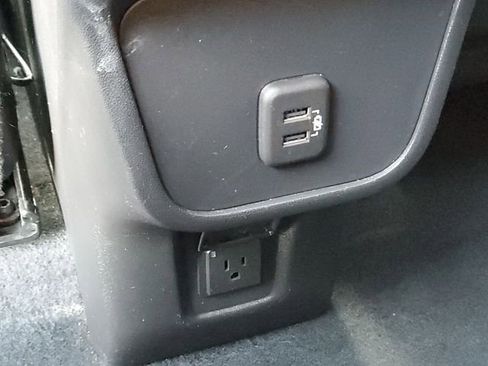 Used 2022 GMC Terrain AT4 image 35