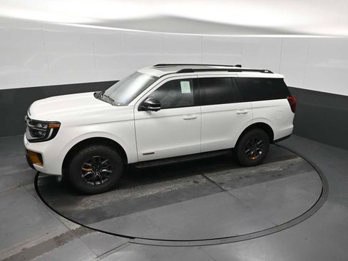 New 2026 Ford Expedition Tremor image 13