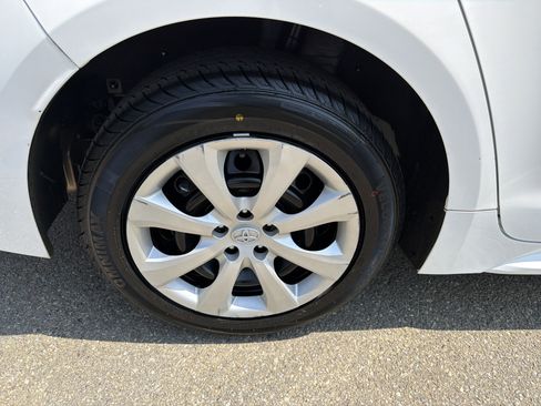 Used 2023 Toyota Corolla LE image 17