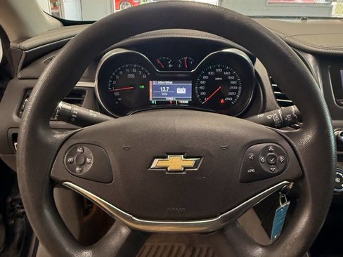 Used 2015 Chevrolet Impala LS image 8