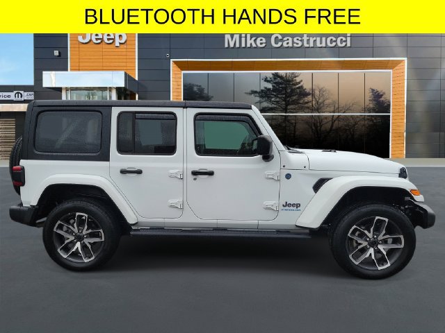 Used 2024 Jeep Wrangler Unlimited w/ Convenience Group AWD/4WD image 3