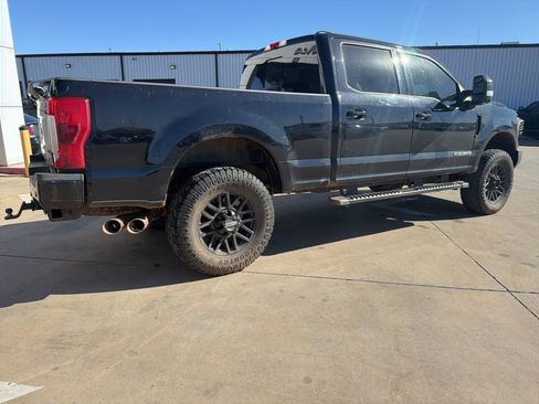 Used 2019 Ford F250 Lariat w/ Lariat Ultimate Package image 3