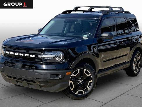 Used 2022 Ford Bronco Sport Outer Banks w/ Tech Package AWD/4WD image 1