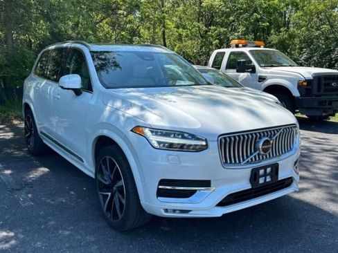 Used 2023 Volvo XC90 B6 Plus w/ Protection Package Premier AWD/4WD image 2