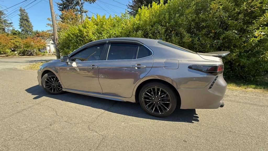 Used 2021 Toyota Camry SE FWD image 17