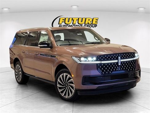 New 2025 Lincoln Navigator L Black Label image 1
