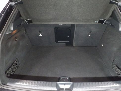 Used 2019 Mercedes-Benz GLA 250 4MATIC image 9